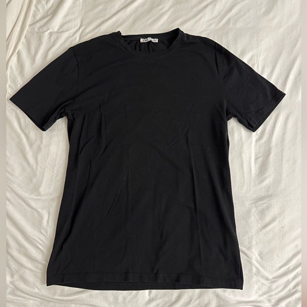 Zara Plain Black T-Shirt Size Large